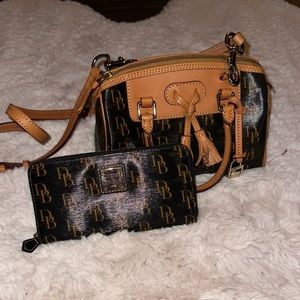 Dooney & Bourke Set